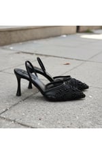 MEGGIE Kadın Siyah Sivri Burun 7 cm Topuklu Tül Üzerine İnci İşlemeli Slingback Ayakkabı
