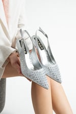 MERIA Kadın Gümüş 7 cm Sivri Burun Kristal Taş İşlemeli Slingback Topuklu Ayakkabı