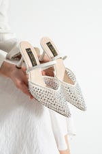 MINA Kadın Beyaz File Taşlı 7 cm Topuklu Slingback Sivri Burun Abiye Ayakkabı