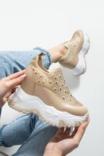OLIVIA Bej Taş Detaylı 10 cm Gizli Topuk Platform Slip-On Sneaker Ayakkabı