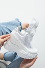 OLIVIA Beyaz Taş Detaylı 10 cm Gizli Topuk Platform Slip-On Sneaker Ayakkabı