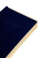 Victoria's Journals Monaco Süet Sert Kapak Defter 100Gr. 96 Yaprak 13X21 Cm. Kenar Altın Demir Ve Altın Yaldızçizgili  Mavi