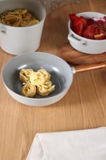 Fika Seramik Kaplama Alüminyum Döküm Wok Tava 26 CM - Gri