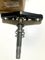 FURŞ MESNET ALT BRAKET / YAMAHA ORİJİNAL YEDEK PARÇA / FURŞ MESNET ALT BRAKET / YAMAHA / MT-25 / 250cc