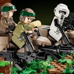 ADO-LSW75353 ENDOR S CHASE DİORAMA