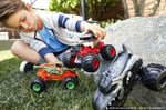 MATE-FYJ83 HW MONSTER TRUCKS 1:24 ARABALAR 4