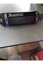 Akrapoviç Motosiklet Egzoz Siyah Karbon Renk
