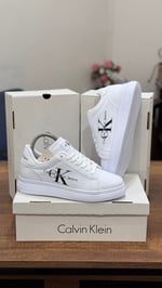 Calvin Klein kampanya sınırlı sayıda