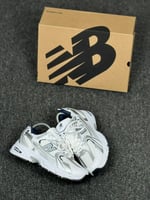 NEW BALANCE 530 KOD