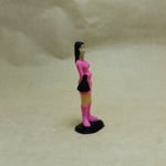 Çantalı Etekli Bayan Figürü -Pembe -Teraryum Malzemesi