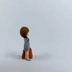 Gri Ceketli Bayan  Figürü 6 .5 cm - Teraryum Malzemesi