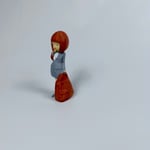 Gri Elbiseli Bayan Figürü 10 CM - Teraryum Malzemesi