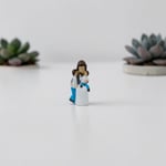 İki Çocuklu Oturan Anne -7.5cm- Teraryum Malzemesi