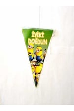 Minion Iyi Ki Doğdun Üçgen Flama 2 Metre