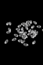 10x17 mm Damla İçten Delikli Şeffaf Akrilik Boncuk (25 Gr 25 Adet)