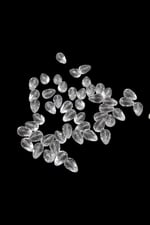 12x18 mm Damla İçten Delikli Şeffaf Akrilik Boncuk (25 Gr 17 Adet)