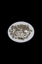 7 mm Gümüş Ortadan Delikli Metal Pul Payet (30 Gr 190 Adet)