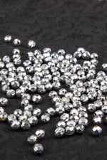 8 mm Gümüş Ekose Desen Plastik Boncuk Aksesuar Takı Malzemesi (25 Gram)