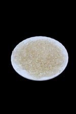 Bej Rengi 4 mm Piramit Akrilik Boncuk Aksesuar Takı Malzeme (25 Gr)