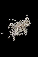 Damla İnci 6x10 mm Bej Koyu Krem Boncuk (20 Gr Ortalama 125 Adet)
