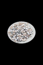 Gümüş 8 mm Çukur Papatya Desen Pul Payet 30 Gr (Tülbent, Oya, Havlu Malzemesi)