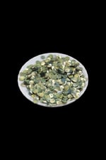 İthal Özel Renk Yandan Delikli 8 mm Plastik Pul Payet 25 Gr (Tülbent, Oya, Havlu Malzemesi)