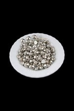 Kubbeli Boncuk 10 mm İçten Delikli (25 Adet)