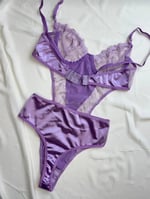 Çiçek Nakışlı Saten & Dantel Bodysuit - Lila