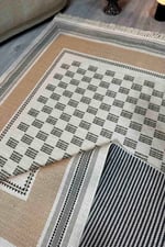 Siyah Beyaz ve Bej Tonlarında Kare Desenli Kilim Etnik Bohem Stil Yıkanabilir Pamuk Taban Kilim