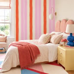 Krem Zeminde Pastel Pembe Dalgalı Şeritler ve Turuncu Fırça Çizgileri Modern Poster Duvar Kağıdı