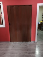 Sarpaş Akordiyon Kalın Kapı Camsız Ceviz  Desenli Katlanır Akordeon Pvc Anahtar Kilitli