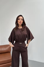 Kahverengi Bel Büzgülü Kemerı Aksesuarlı Yarasa Kol Tulum - Kahverengi