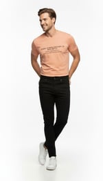 Minimal Tipografi Detaylı Erkek Günlük T-Shirt