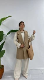 Zarif Camel Bej Kruvaze Yelek – Soft Tonlarda Premium Stil - Camel