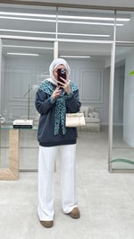 Leopar Fularlı Sweatshirt Gri
