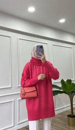 Pembe - Boğazlı Yan Kısımları Yırtmaclı Triko