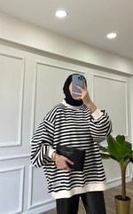 Siyah - Oversize Çizgili Sweatshirt 