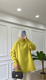 Yağ Yeşili Fitilli Boğazlı Sweatshirt