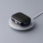 Apple AirPods Pro 3 Kılıf M-Safe Şarj Özellikli Mutural Poying Serisi Deri Tasarımlı Kapak