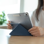 Apple iPad Pro 11 2025 M5 Raptic Clear Folio Airbagli Şeffaf Kapaklı Katlanabilir Standlı Kılıf