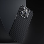Apple iPhone 15 Kılıf M-safe Özellikli Karbon Fiber Benks Essential ArmorAir 600D Kevlar Kapak