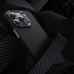 Apple iPhone 15 Plus Kılıf M-safe Özellikli Karbon Fiber Benks Essential ArmorAir 600D Kevlar Kapak