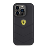 Apple iPhone 15 Pro Kılıf Ferrari Orjinal Lisanslı Deri Dikişli Arka Yüzey Metal Logo Tasarımlı Kapak