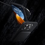 Apple iPhone 15 Pro Max Kılıf Karbon Fiber M-safe Şarj Özellikli Benks Hybrid ArmorPro 600D Kevlar Kapak