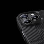 Apple iPhone 16 Kılıf M-safe Şarj Özellikli Karbon Fiber Benks Montage ArmorAir Kevlar Kapak
