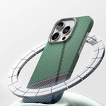 Apple iPhone 16 Pro Kılıf M-safe Şarj Özellikli Karbon Fiber Tasarımlı Benks Passion Green ArmorAir Kevlar Kapak