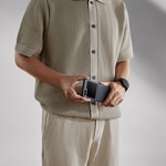 Galaxy Z Flip 6 Kılıf M-safe Şarj Özellikli 600D Aramid Fiber Pitaka Ultra-Slim Classic Serisi Black-Grey Twill Kapak