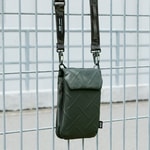 Skinarma Sling Pouch Juno Cross-Hatch Desenli Naylon Scout Boyun Askı Kayışlı Çapraz Vücut Çantası