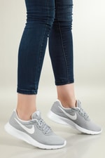 Günlük Koşu Yürüyüş Gri Byz Unisex Ayakkabı 812655-010 Unisex Günlük ayakkabı Nike 182172304