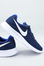 Günlük Koşu Yürüyüş Laci Beyaz Erkek Spor Ayakkabı 812654-414 Erkek Koşu / yürüyüş Nike 8344534